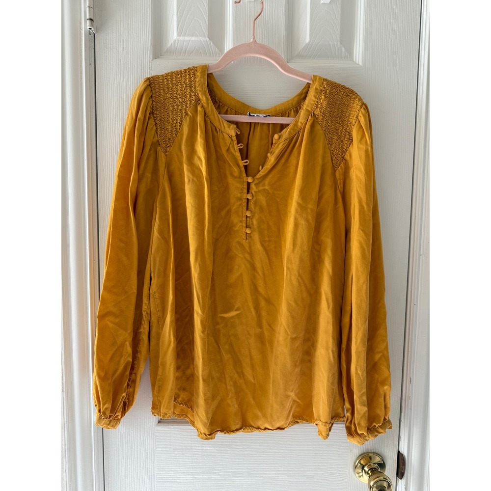 Crown & Ivy Curvy Gold‎ Tencel Lyocell Long Sleeve Button Blouse Top